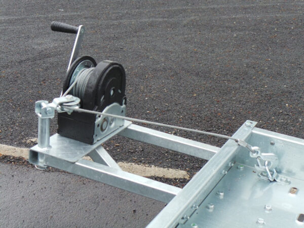 000022222 Einachsiger Autotransporter 1300 kg