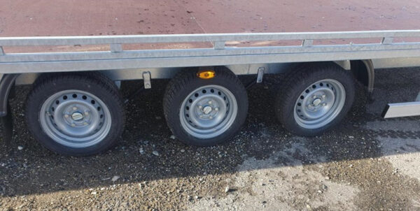 Feste Plattform + Rampen Boro ATLAS 6 m x 2 m 3500 kg 3 Achsen