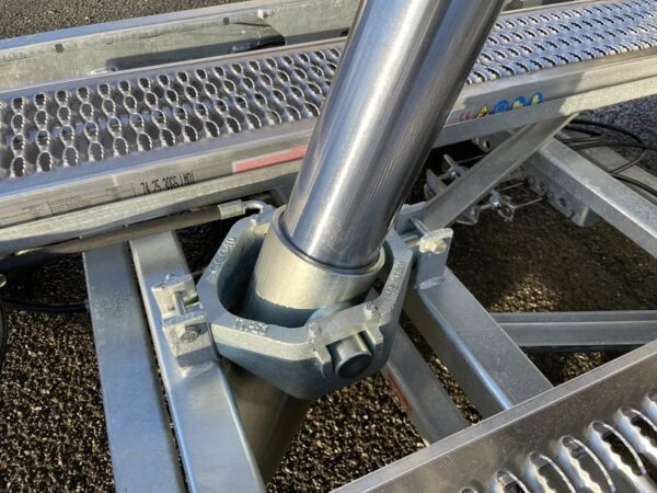 Saris K3 406 x 204 Dreiseiten-Kippanhänger, 3500 kg, dreiachsig, mit Bremsen, Blattfedern