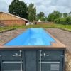 Ein Schiffscontainer wurde zum Swimmingpool umgebaut – 12 Meter